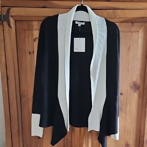 Women's Black and White Sweater